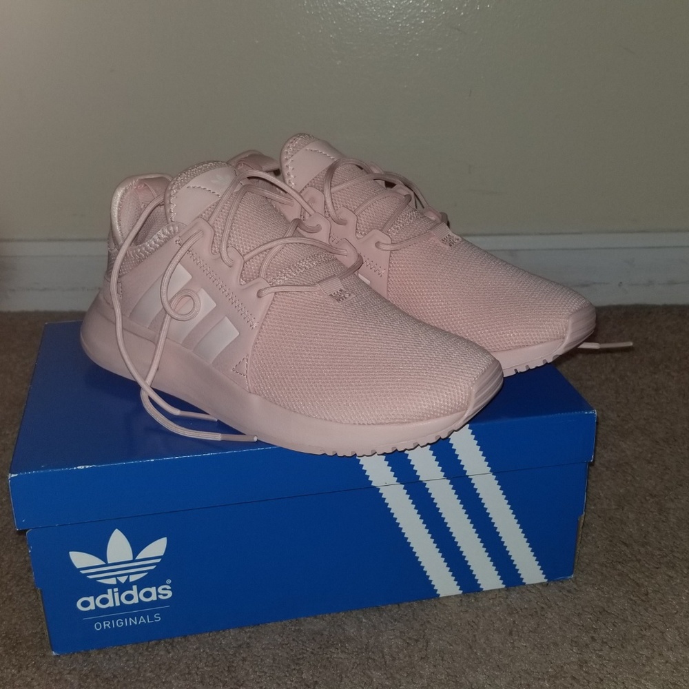 Brand new women pink Adidas size 6 with box